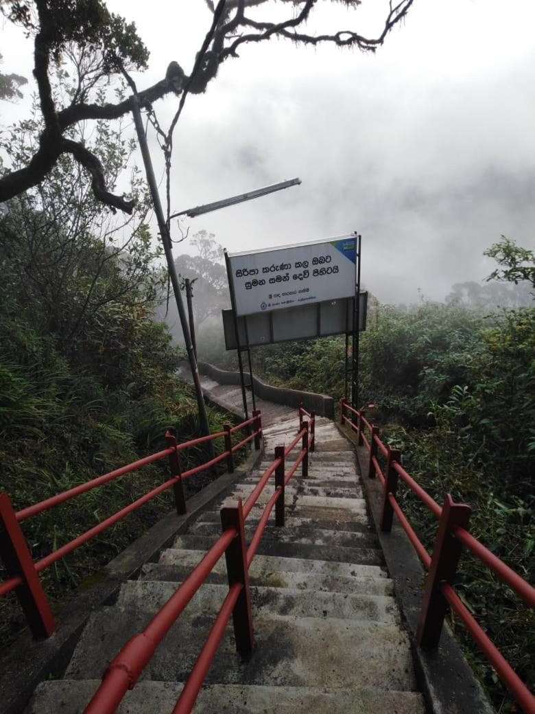 The Peak Residence Nallathanniya Buitenkant foto
