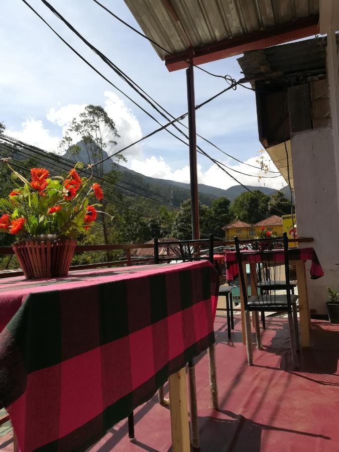 The Peak Residence Nallathanniya Buitenkant foto